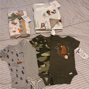 Gerber Green and Gray Bodysuits Set